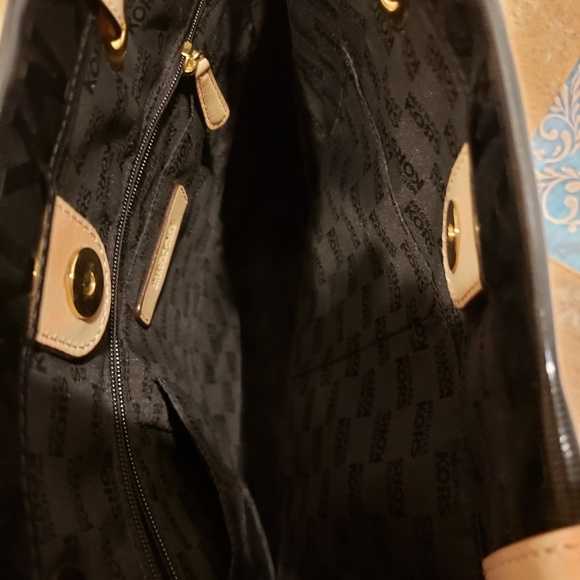 Michael Kors Tote and Wallet - Picture 4 of 5